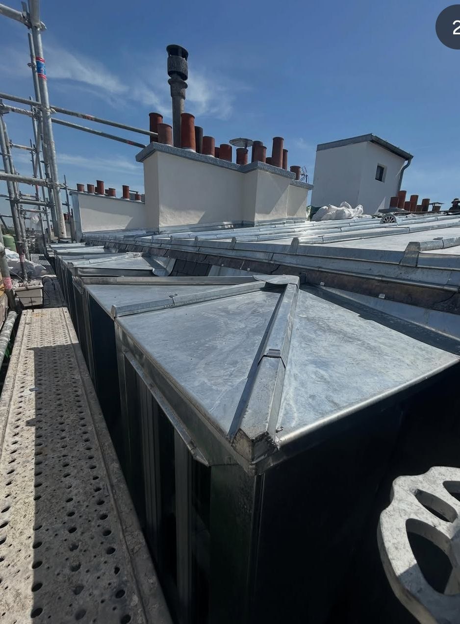 Couverture zinc traditionnelle – Habillage de souches de cheminée