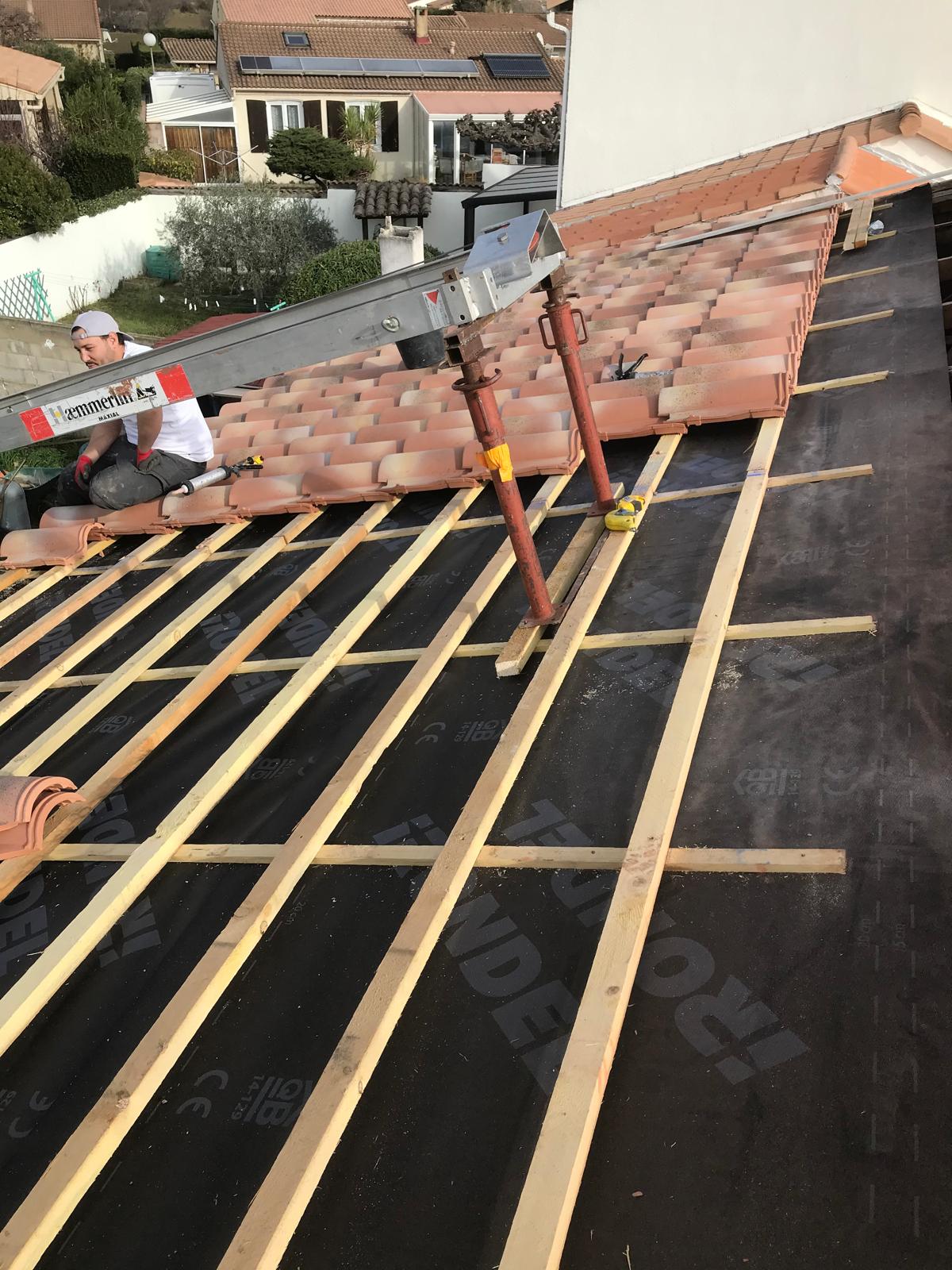 Réfection de toiture – Pose d'écran sous-toiture et liteaunage